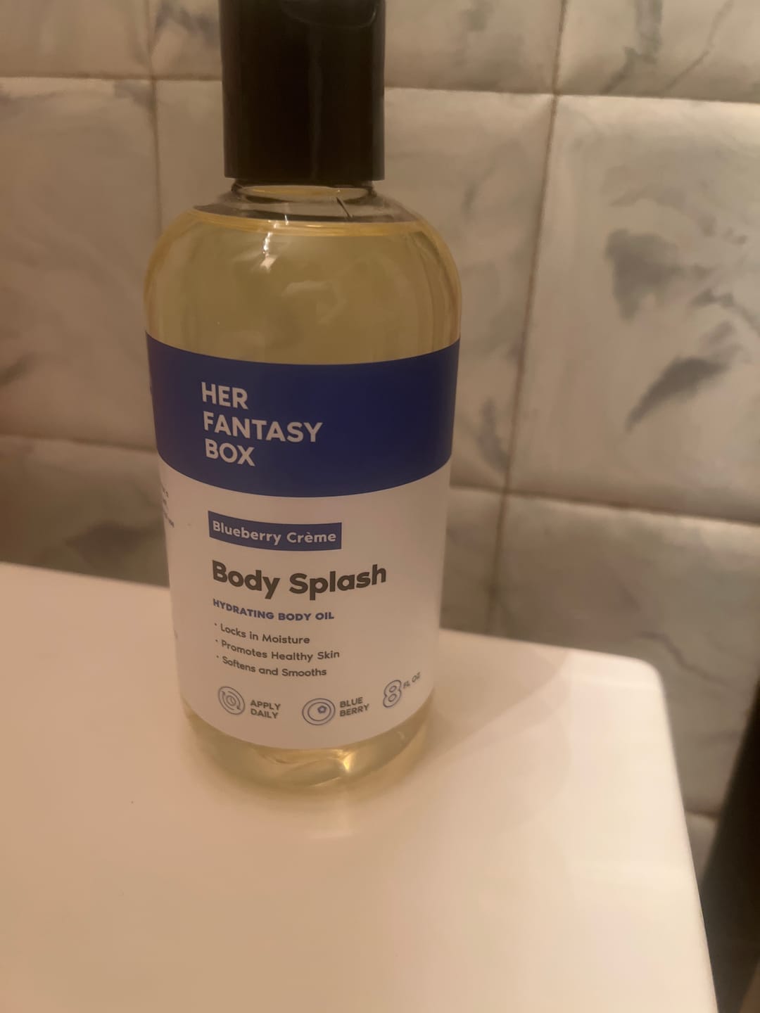 Customer photo review of Body Splash - Skin Smoothing Body Oil (Blueberry Créme)