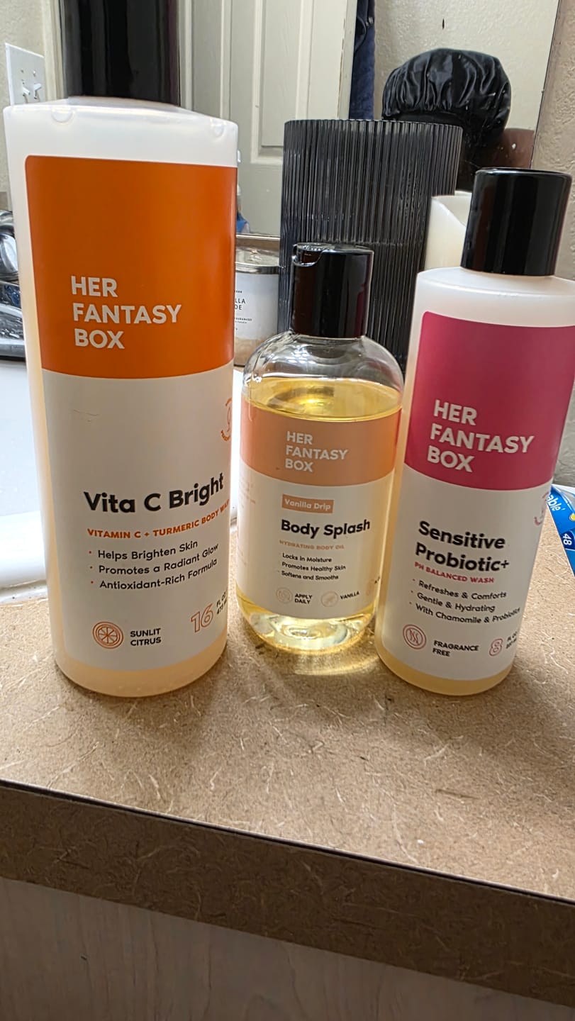 Customer photo review of Body Splash - Skin Smoothing Body Oil (Santal Driftwood) LUXURY SCENT