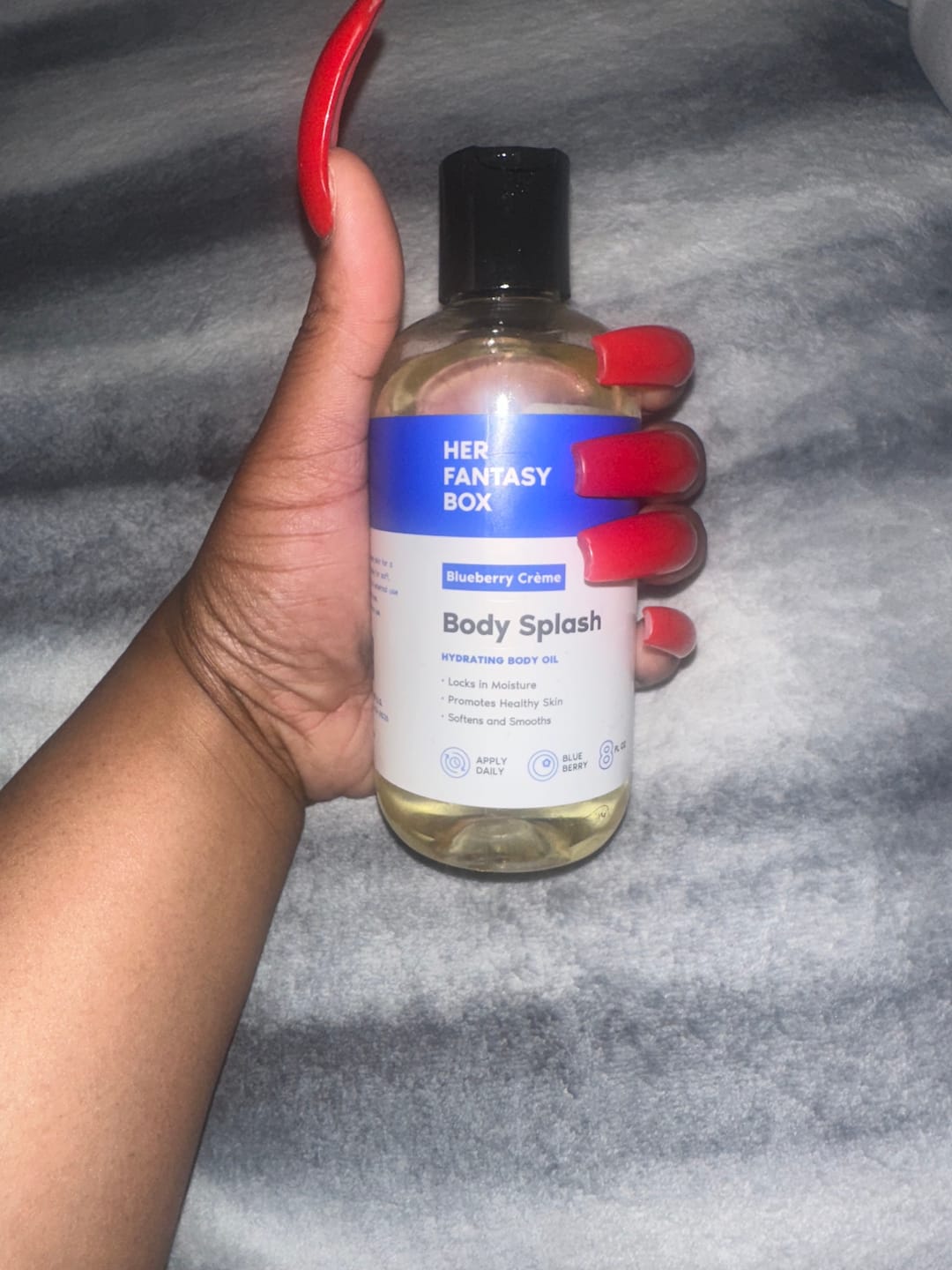 Customer photo review of Body Splash - Skin Smoothing Body Oil (Blueberry Créme)